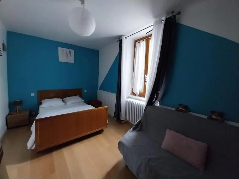 Maison En Pierres Pradinas Ferienhaus